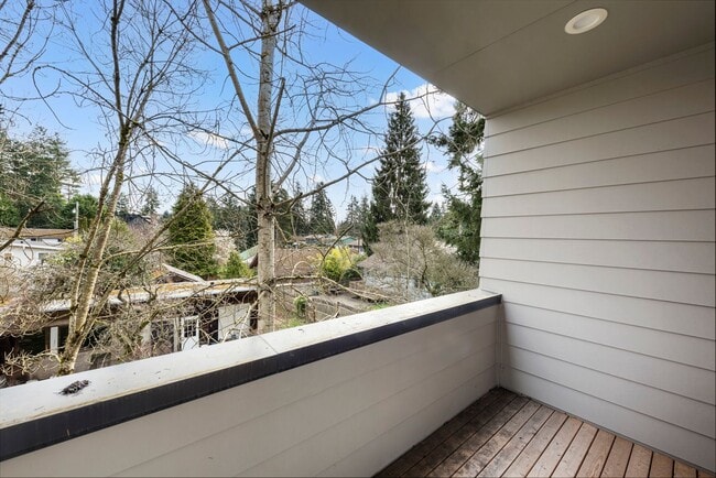 Building Photo - Modern 3 Bed 3.5 Bath Townhome with Garage, Balcony and Fenced Yard Near Light Rail