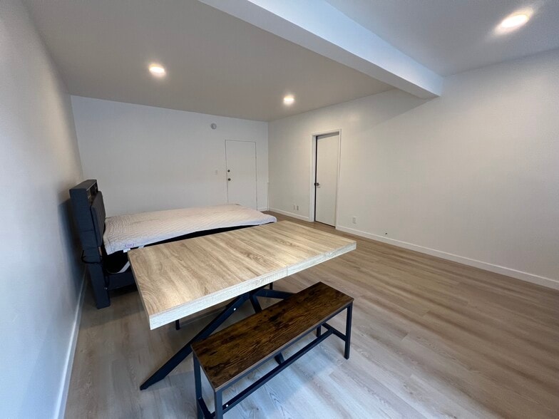 Building Photo - Gramercy Place Apartments