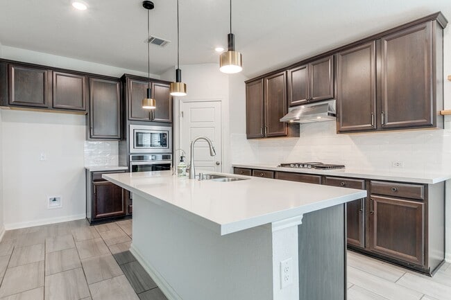 Building Photo - BEAUTIFUL 4-BEDROOM HOME IN TRAILS AT WESTPOINTE