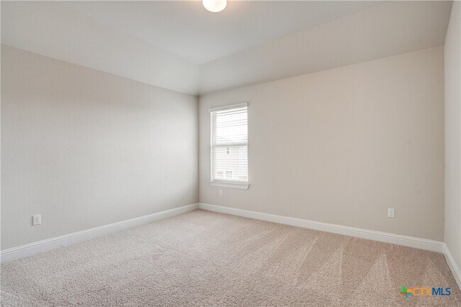 Building Photo - 130 Hidden Branch Cv