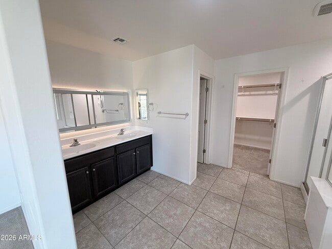 Building Photo - 13232 W Tether Trail