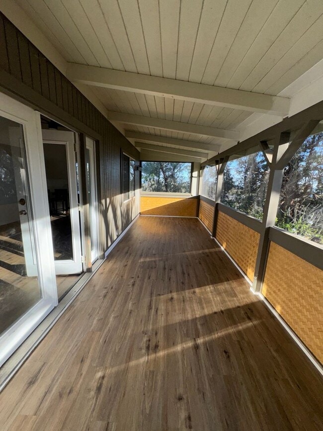 Building Photo - Oceanview Home