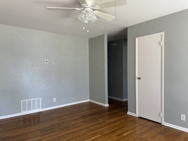 Building Photo - 1409 Metropolitan Dr