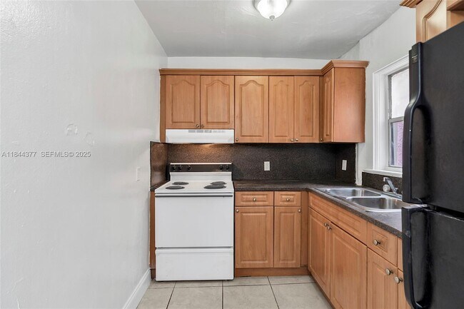 Building Photo - 1137 NW 29th Terrace