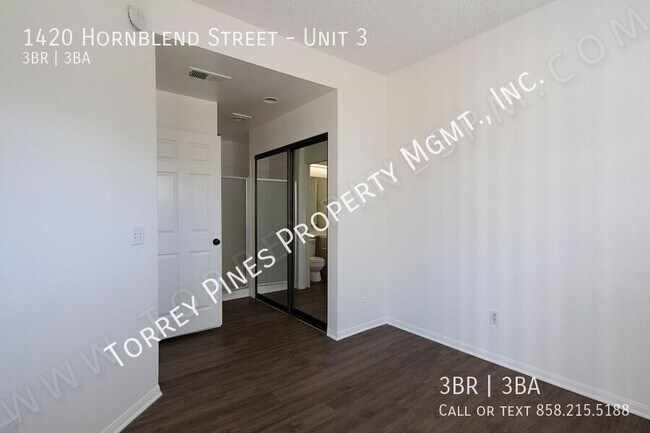 Building Photo - 1420 Hornblend St