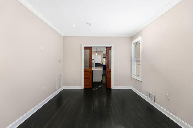 Building Photo - 385 Fairmount Ave