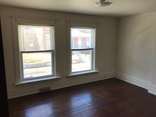 Building Photo - 618 Alpine St