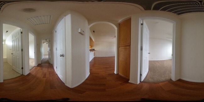Building Photo - Lease Take Over available  - 3-bed 2-bath