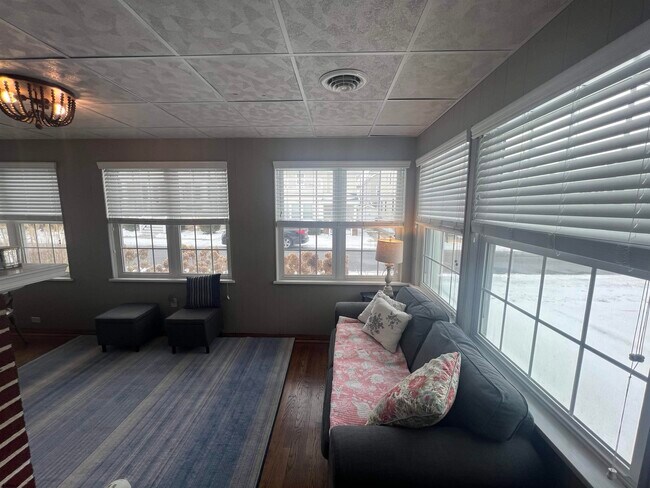 Building Photo - 29 N Hanover Ave