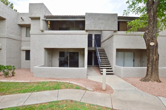 Building Photo - 4444 E Paradise Village Pky N