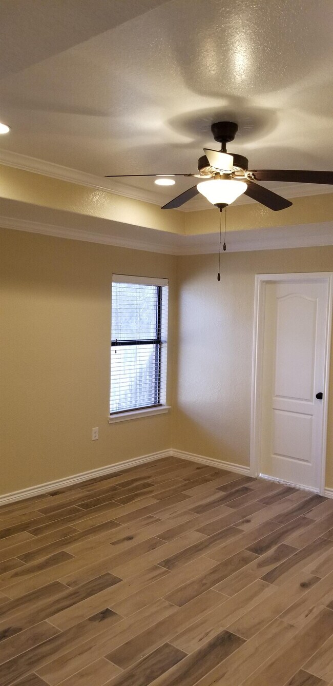 Building Photo - 9610 Taylor Renee Dr