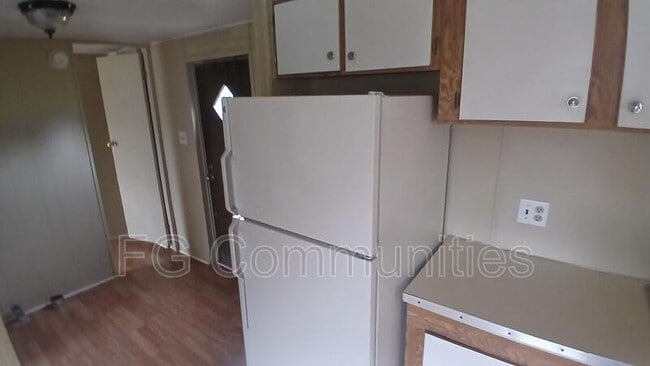 Building Photo - 2155 White Pine M H P Rd