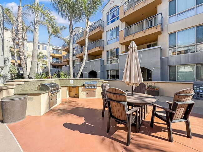 Building Photo - Beautiful 1B/1BA Condo in Carmel Valley!