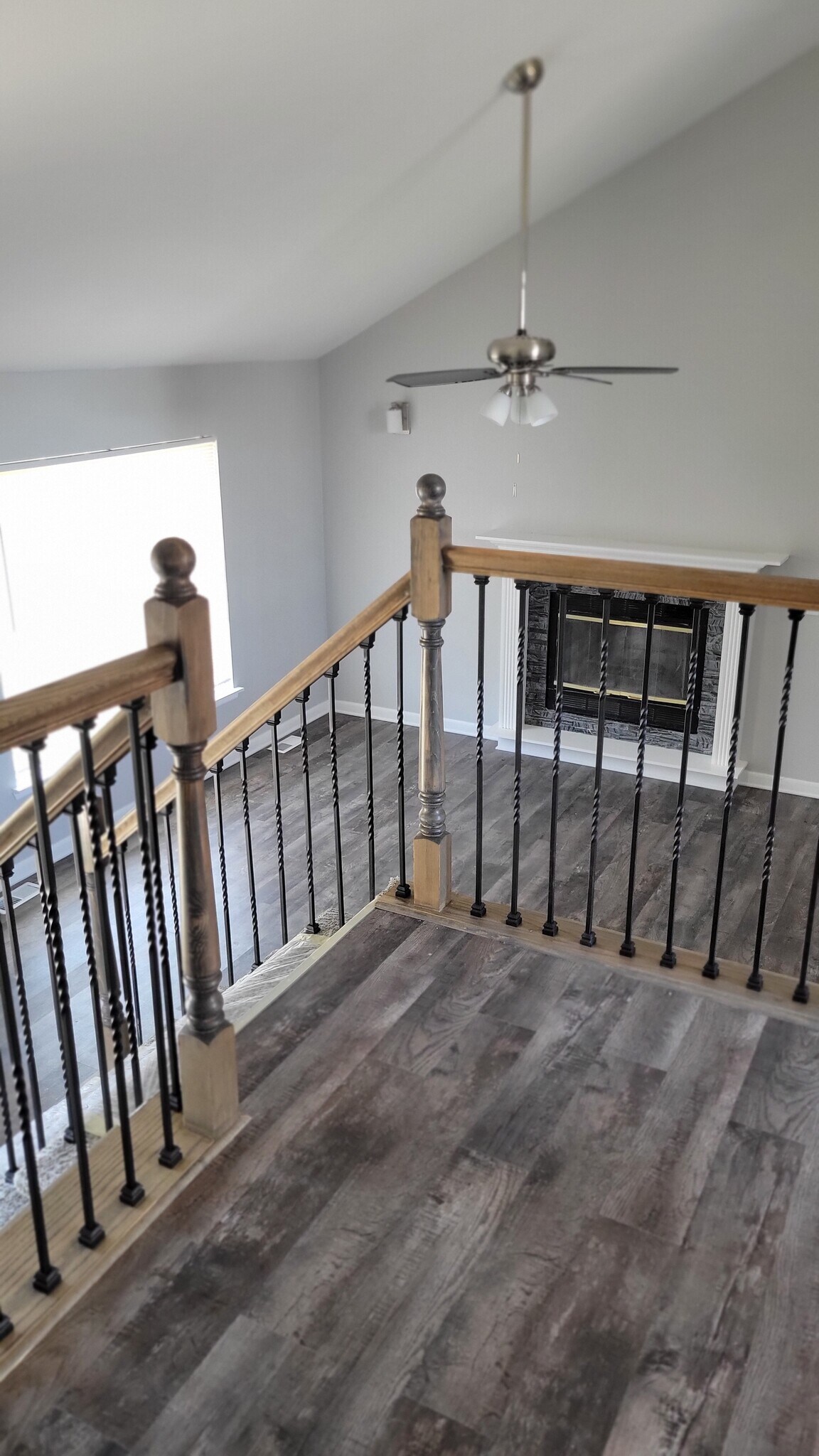 Building Photo - 916 NE Bristol Dr