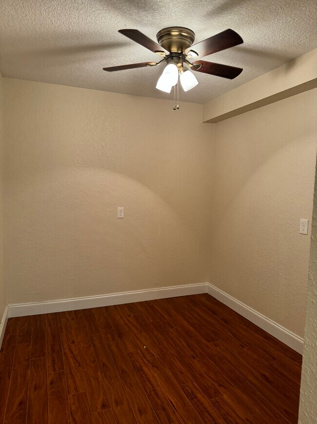 Building Photo - 3636 Whitehall Dr