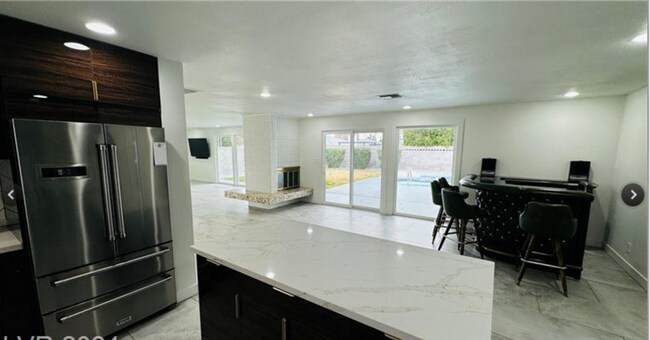 Building Photo - 2905 Mason Ave