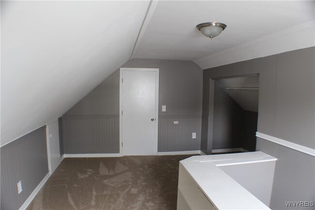 Building Photo - 110 Susan Ln