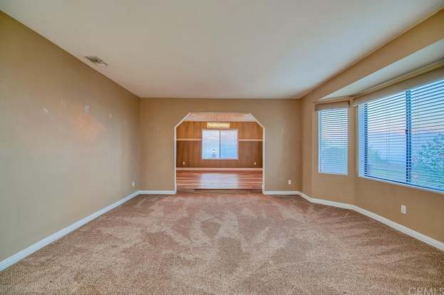 Building Photo - 7380 Live Oak Dr