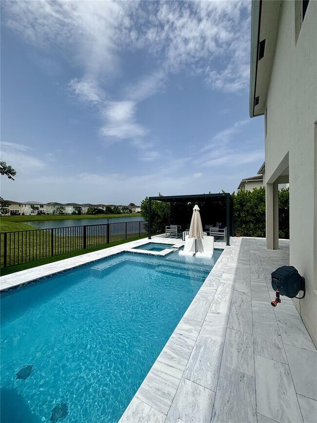Building Photo - 1171 Veleiros Blvd