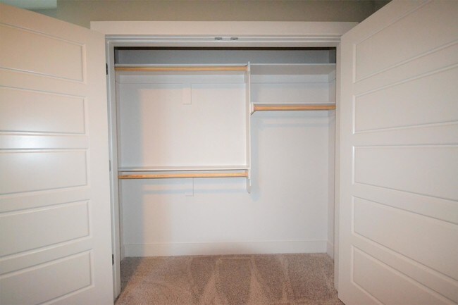 Building Photo - 2007 S Florida Way