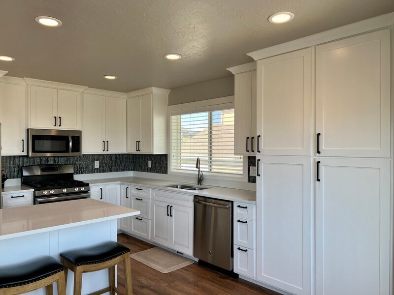 Building Photo - 339 Manti Dr
