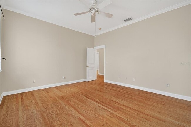 Building Photo - 6827 S Trask St