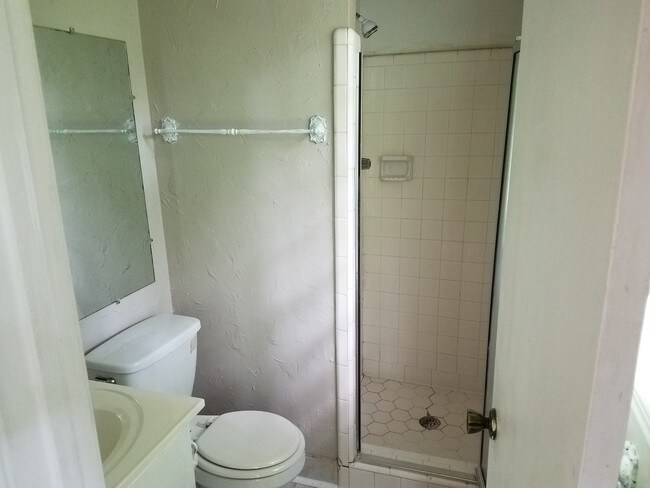 Master Bath - 5155 Cornell Dr