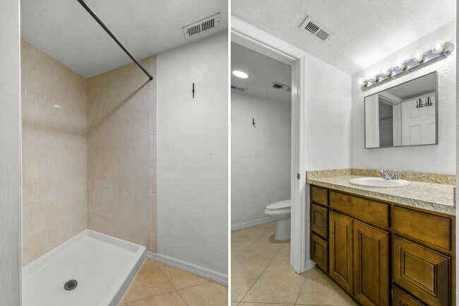 Building Photo - 1604 SE Green Acres Cir