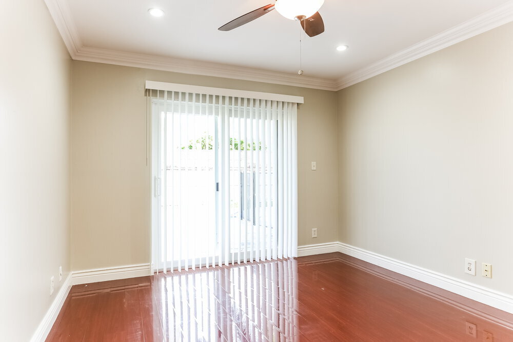 Building Photo - 9842 Spanish Isles Dr