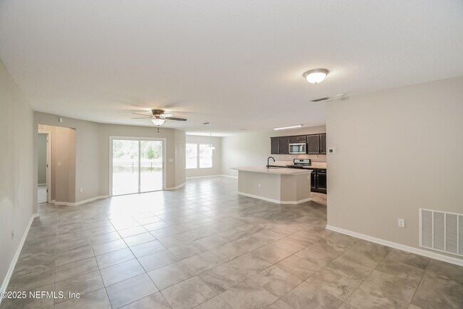 Building Photo - 3040 Greywood Ln