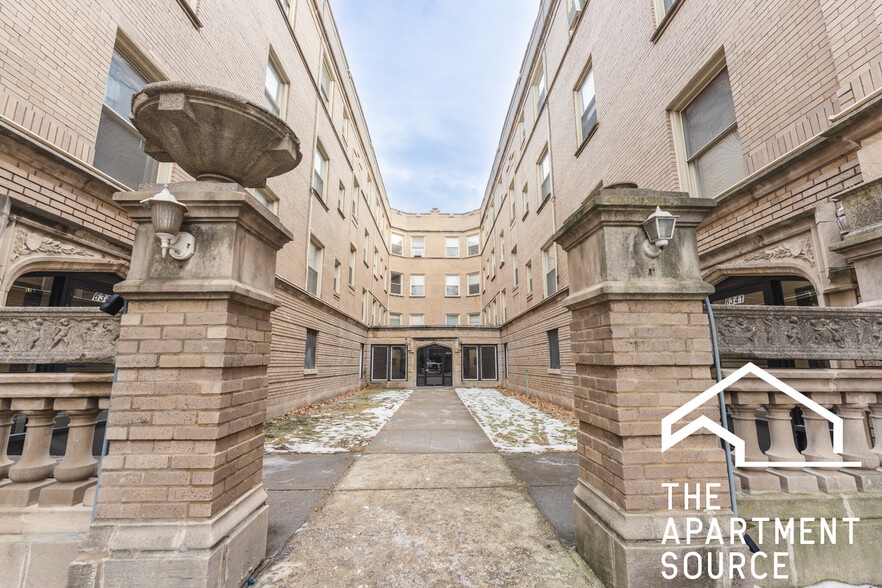 Building Photo - 6346 N Magnolia Ave