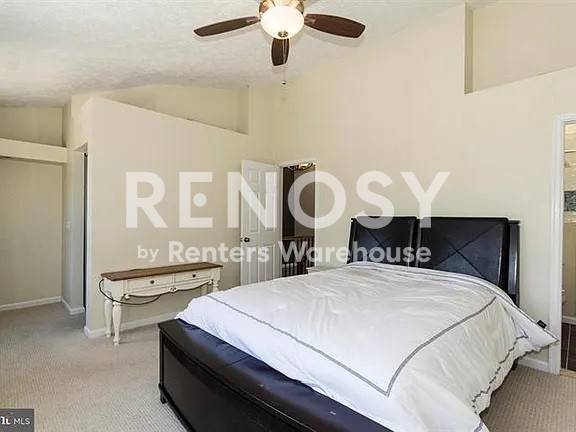 Building Photo - 7100 Springhouse Ln