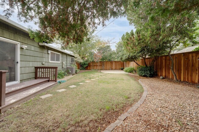 Building Photo - 5113 Sitton Way