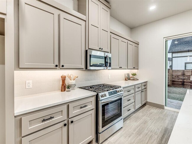 Building Photo - 2548 NW 131st St