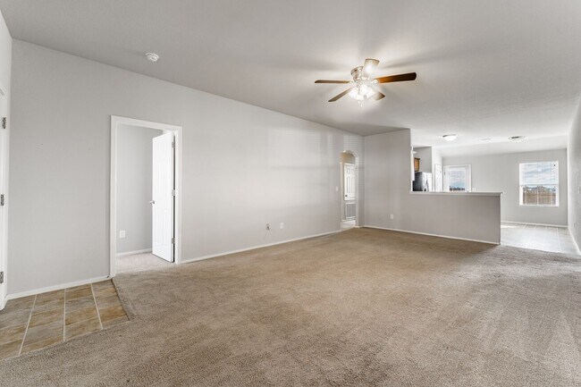 Building Photo - 848 NW Evans Cir