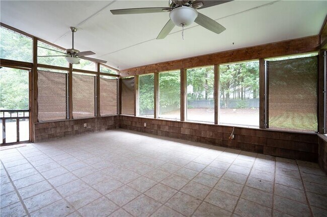 Building Photo - 2104 Jockey Hollow Dr NW