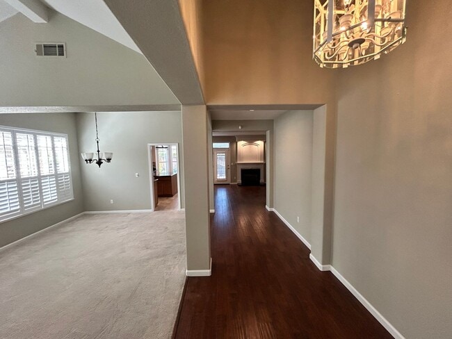 Building Photo - Beautiful Brookside Home 3 Bedroom/2 Bath