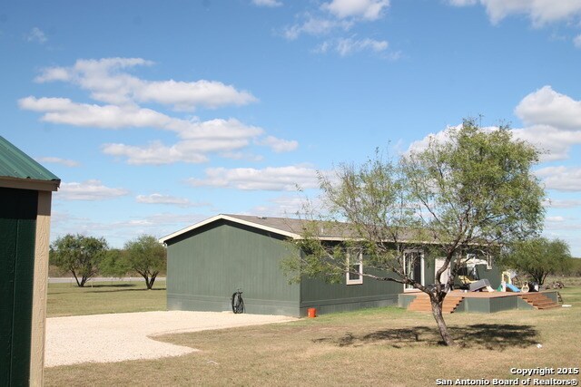 Building Photo - 8600 S Loop 1604 E
