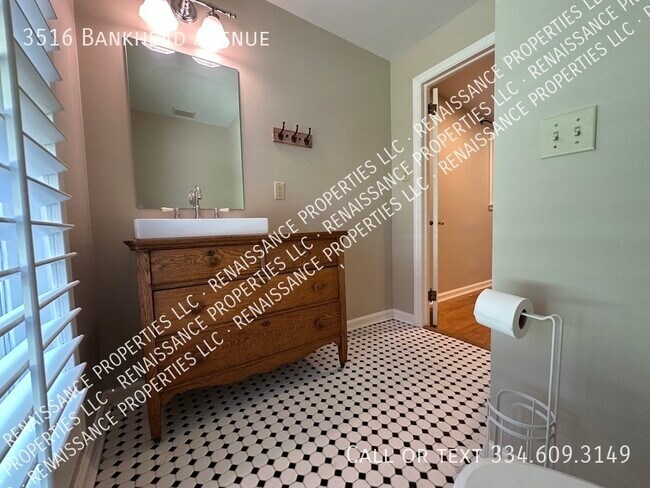 Building Photo - 3516 Bankhead Ave