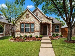 Building Photo - 5324 Oakley Rd