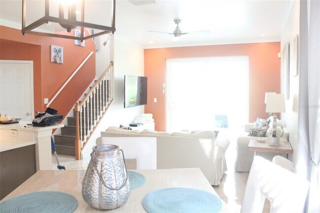 Building Photo - 332 Gleneagles Dr