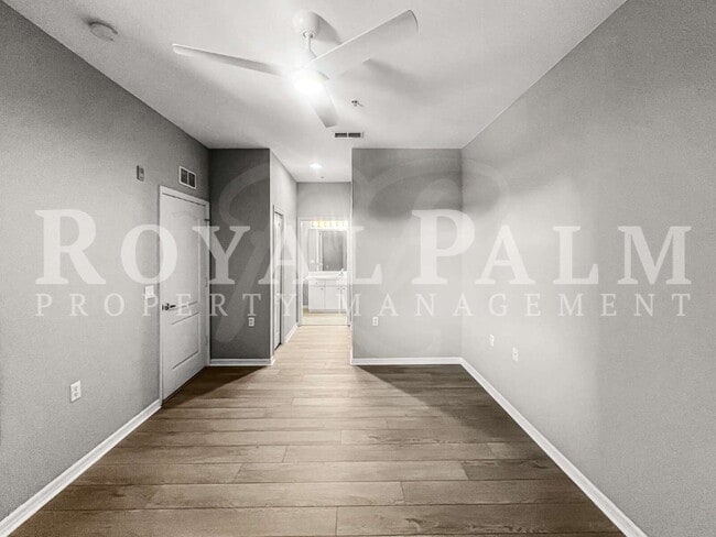 Building Photo - Swipe Right on This Estero 2-Bedroom Condo — Elevator Access + $500 Off If You Apply Before FEB 28!