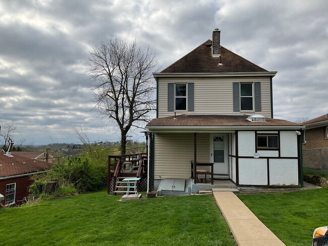 Building Photo - 1632 Steuben St