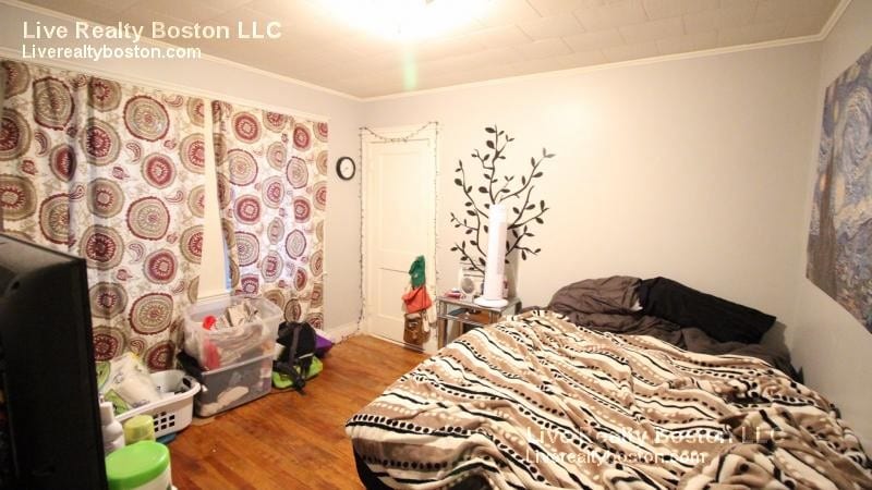 Building Photo - 97 Oakland St