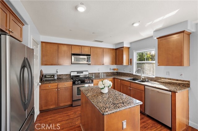 Building Photo - 73 Platinum Cir