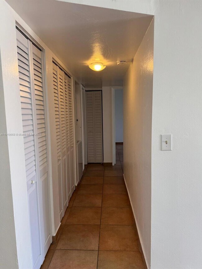 Building Photo - 5731 NW 37th St