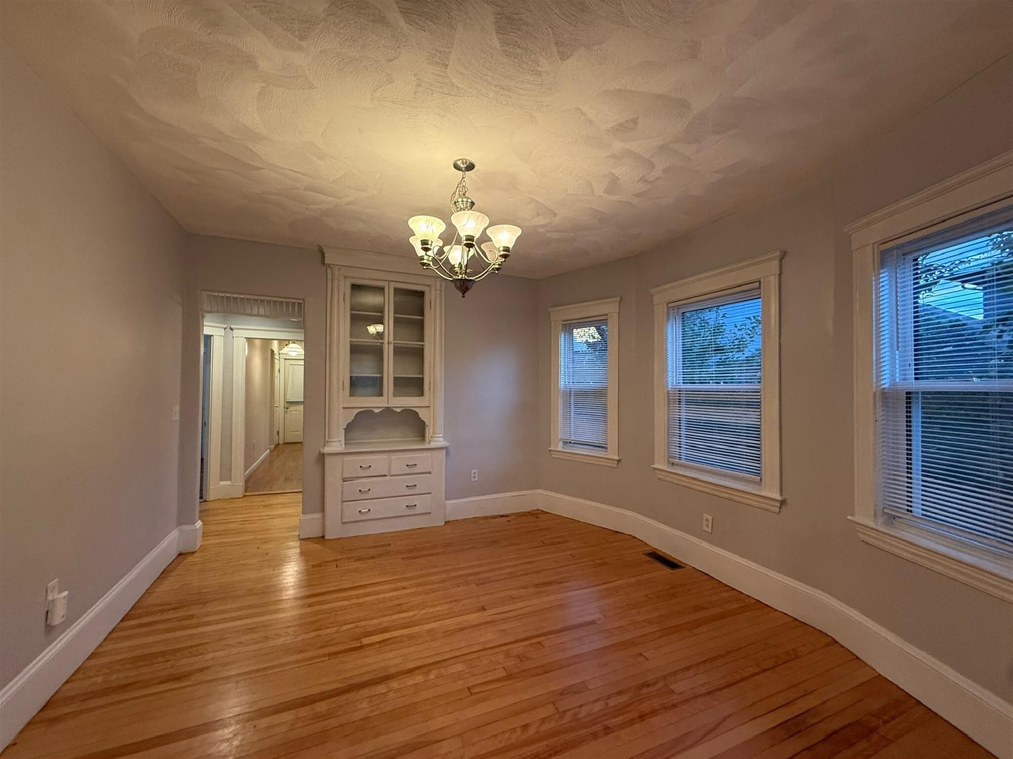 Building Photo - 110 W Quincy St