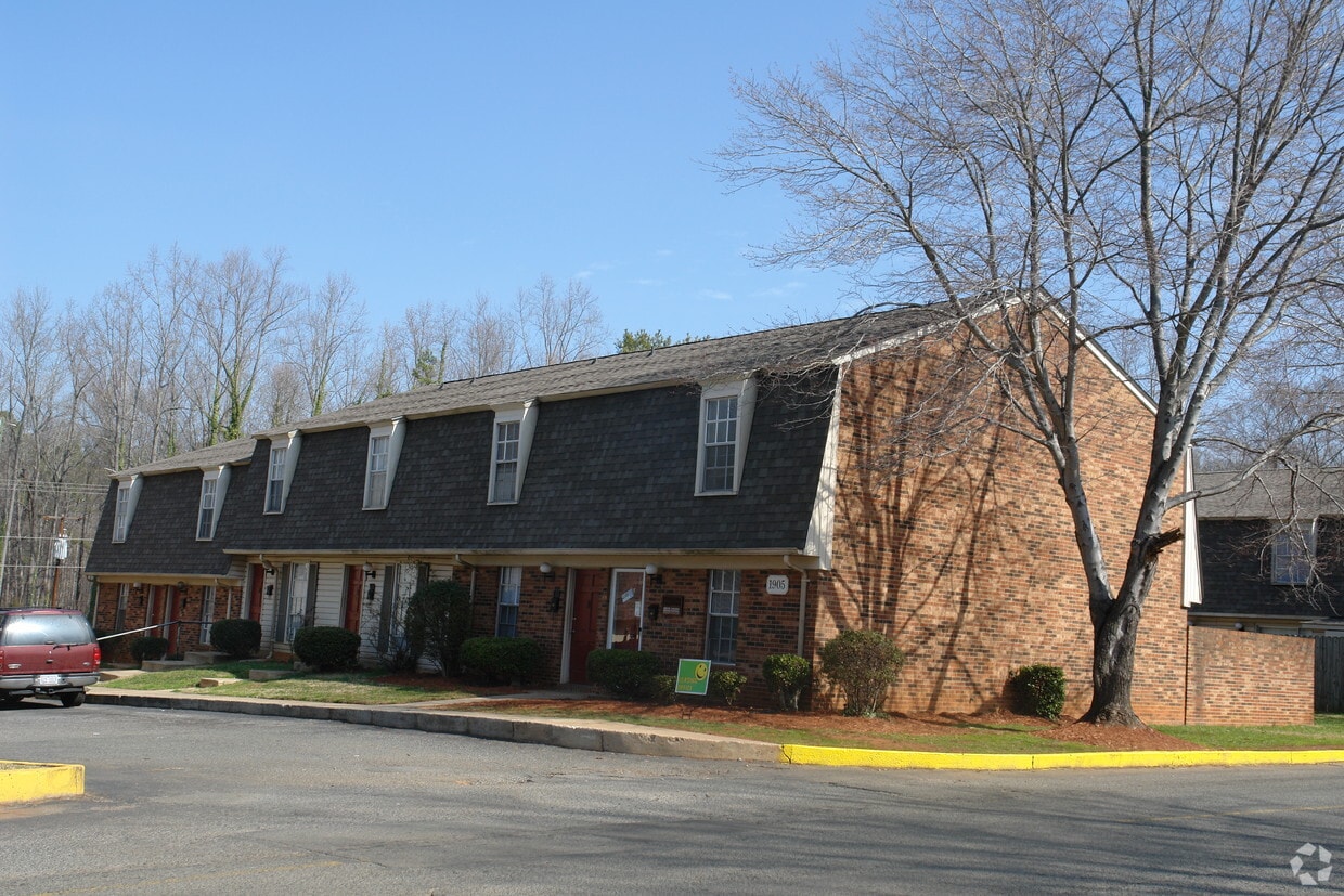Townhomes Of Ashbrook Charlotte Nc Apartment Finder