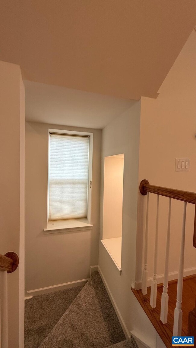 Building Photo - 2350 Abington Dr