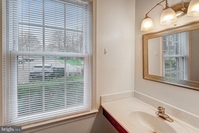 Building Photo - 11337 Cromwell Ct